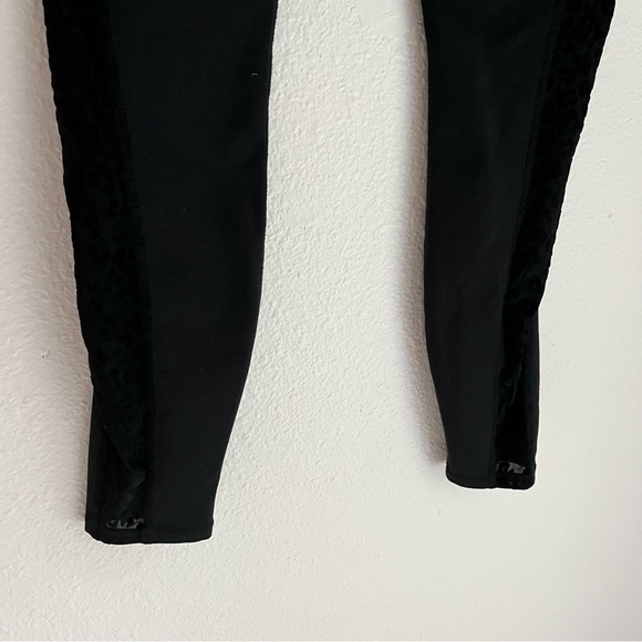 Good American Leopard Side Panel Leggings - Picture 5 of 8